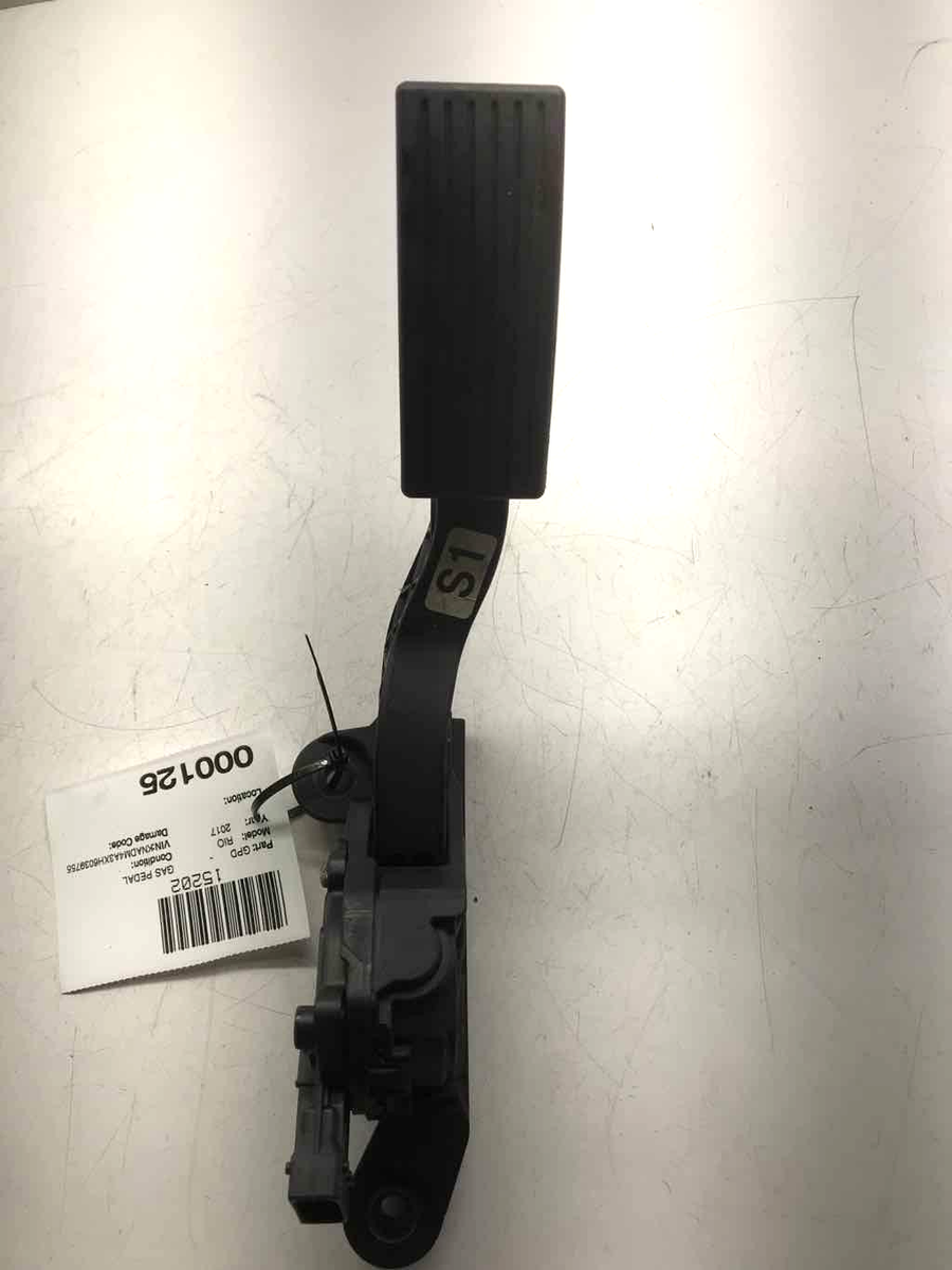 2017 KIA RIO Front Accelerator Gas Foot Pedal Lever 32700-1RXXX