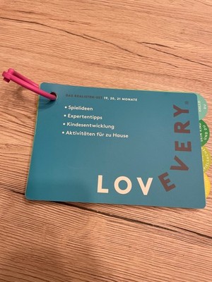 LOVEVERY Heft / Buch Das Realisten-Set 19,20,21 Monate Montessori Spielideen uvm