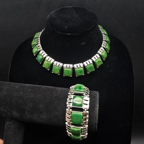 Vintage Marbled Green Thermoset Bracelet Necklace Set Costume Jewelry