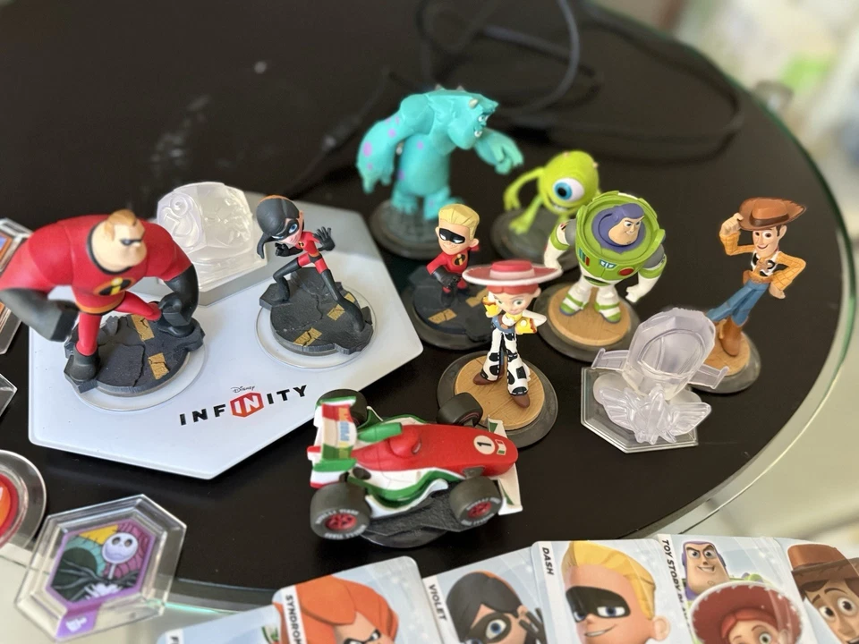 Lote Disney Infinity - Figuras 1.0, Jogo de Cristal, Discos Elétricos, Cartas - Imagem 2 de 4
