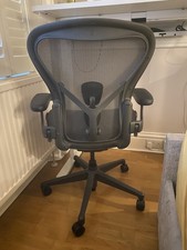 Herman Miller Aeron Chair Graphite Latest Model Size B