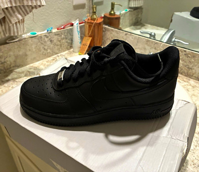 Nike Air Force 1 Low Top Men's Black Solid Lace-Up Athletic Sneaker NIB