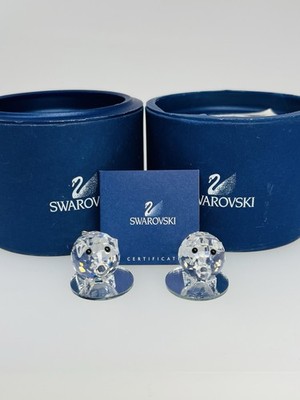 Swarovski Crystal 2 Mini Pig Black Eyes Crystal One w/ Tail 10028 Display Mirror