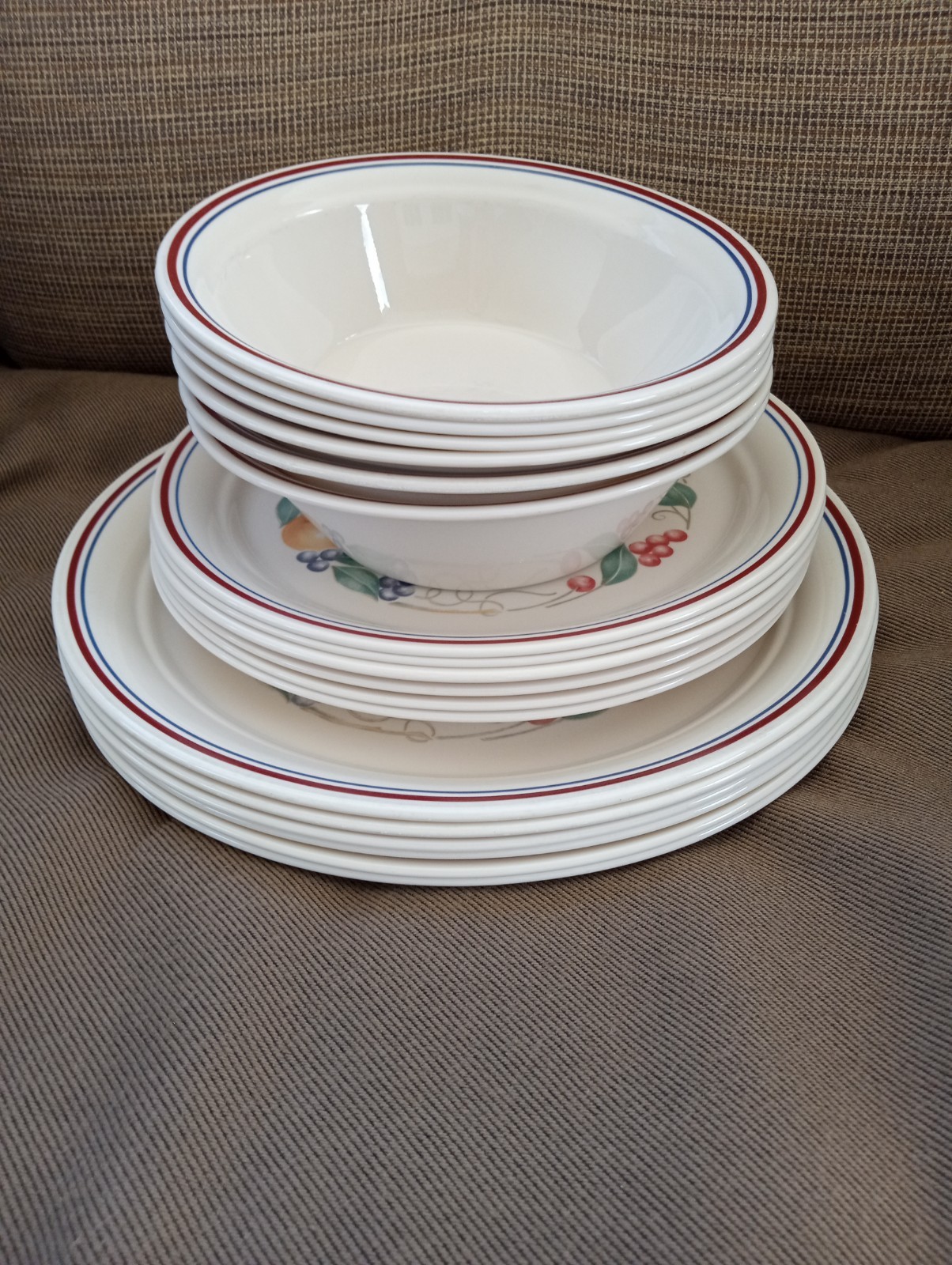 6 Dinner Plate 6 Salad Plate 6 Bowls Used