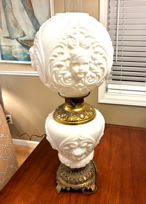 Vintage Gone with the Wind Table Lamp w/ Embossed Cherub Faces