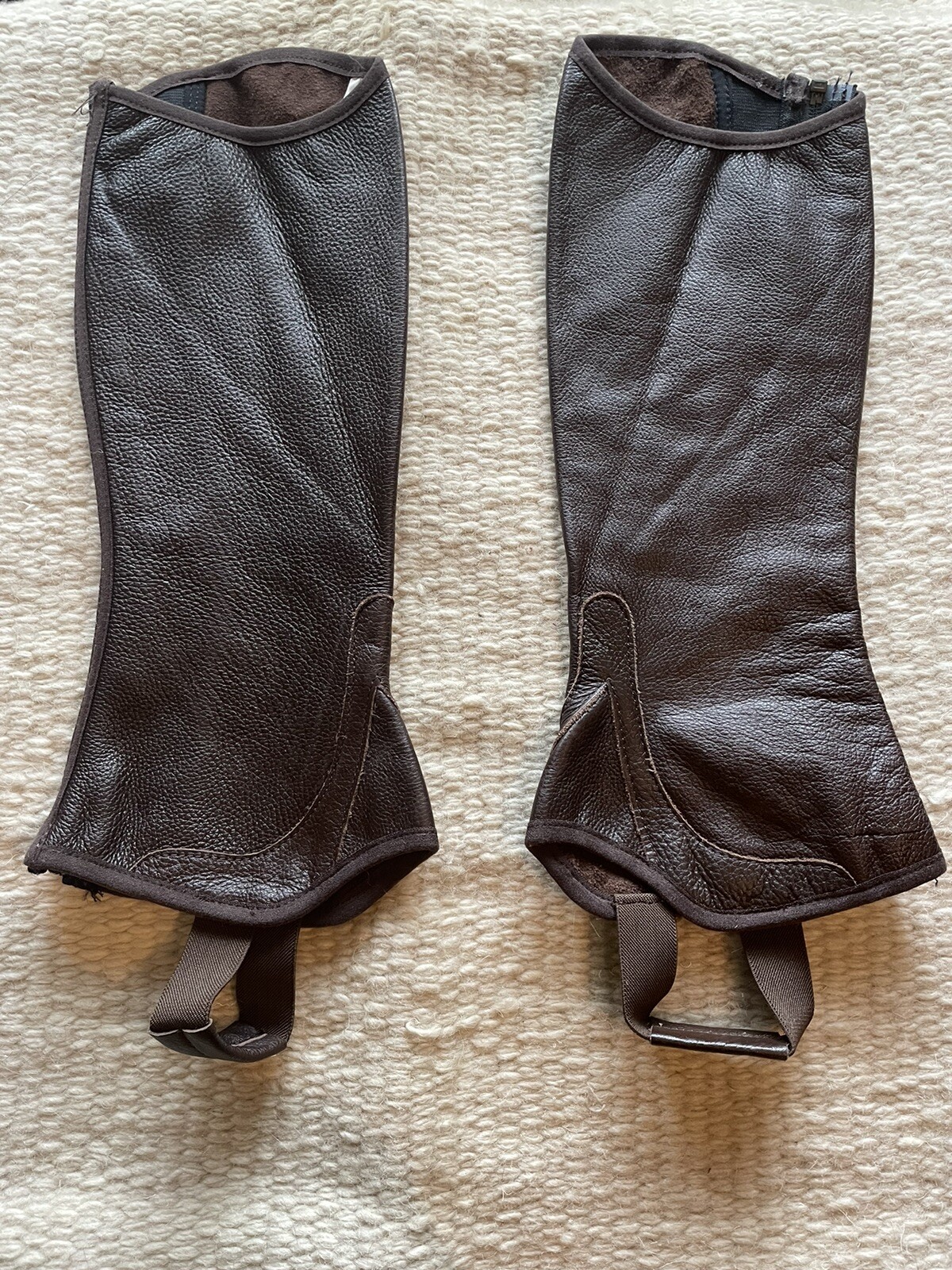 Unbranded soft leather chocolate brown half chaps medium