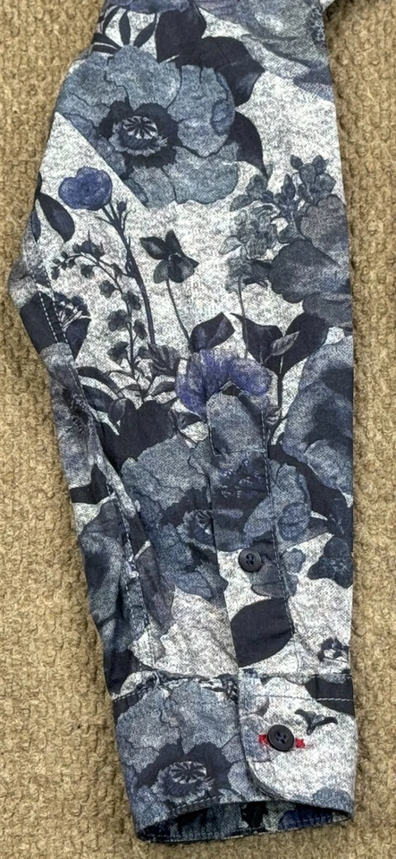 Fil Noir Men's Hidden Button Down Long Sleeve Flower Pattern Shirt Size 39 - Image 3 of 4
