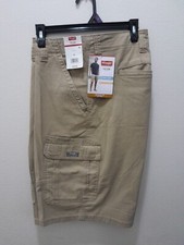 Mens Size 46 Wrangler 10" Inseam Relaxed Fit At The Knee Shorts