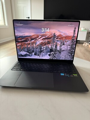 Samsung Galaxy Book 3 Ultra 16'' (3TB SSD Intel i9-13900H 5.4GHz 32GB RTX 4070)