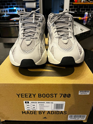 adidas Yeezy Boost 700 V2 Static Gray Low Top Men s Sneaker EF2829 2018