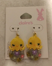 Claire  s Easter Chick Earrings     NWT   Adorable Glitter Egg Shell Design 