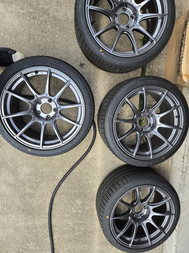 Juego de ruedas SSR GTX01 18 pulgadas +22 desplazamiento 5x1143 patrón de pernos con neumáticos 255/35 18 Foto 2 de 4