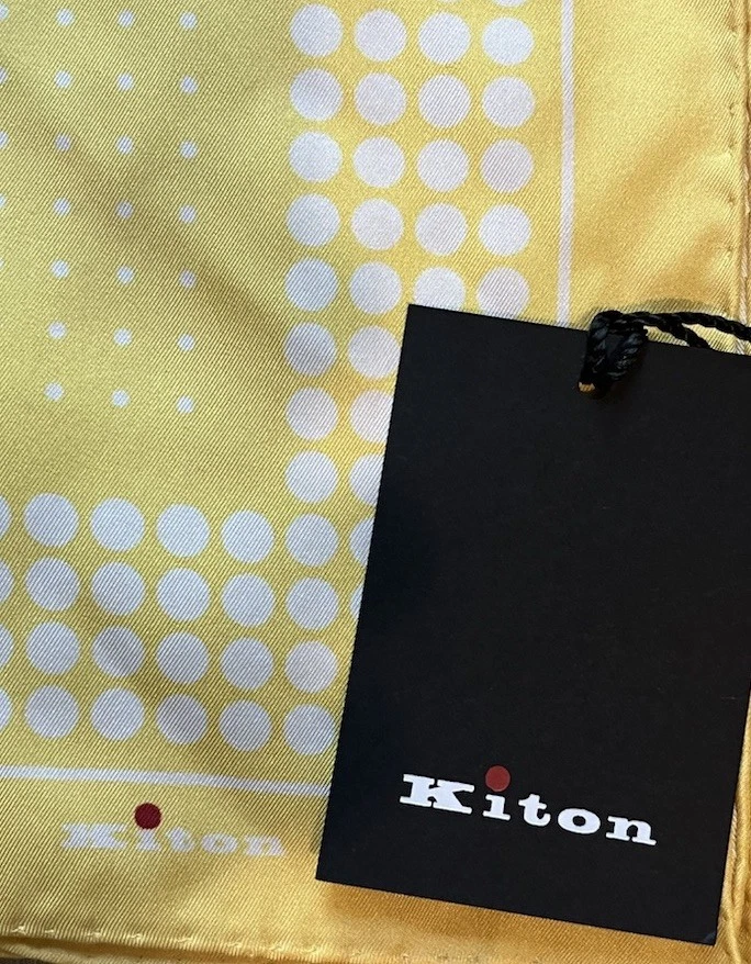 Nuevo con etiquetas Pañuelo de Bolsillo Kiton - Amarillo Blanco 15x15 100% Seda Foto 2 de 4