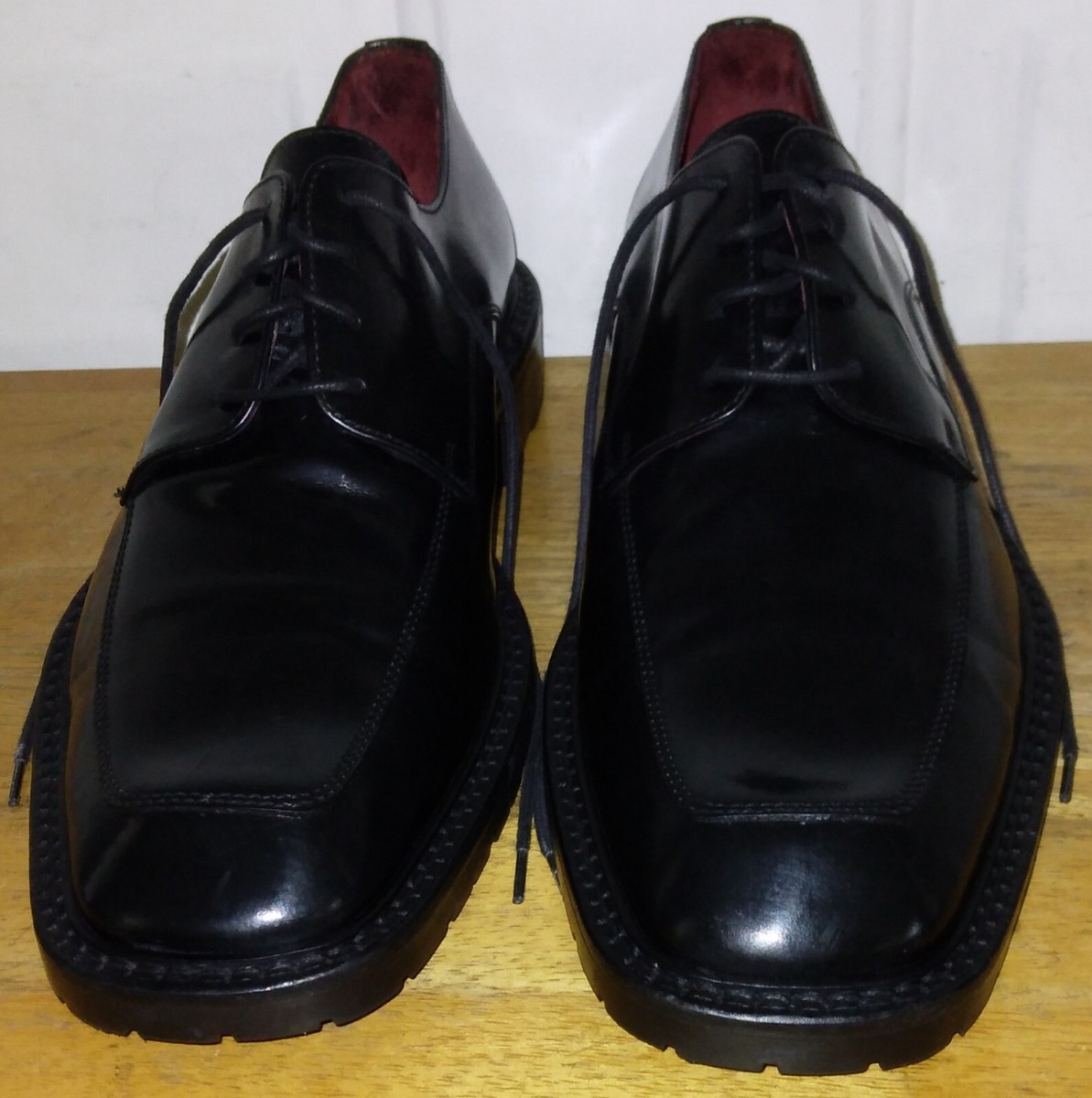 Kenneth Cole Leather Upper Lace Up Shoe. Excellent Condition. Made in Italy. Kenneth Cole Leather Upper Lace Up Shoe. Excellent Condition  main image 3