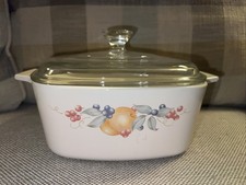 Vintage Corning Ware Casserole w/ Lid “Abundance” Pattern Fruit 7”x3”- 1.5L