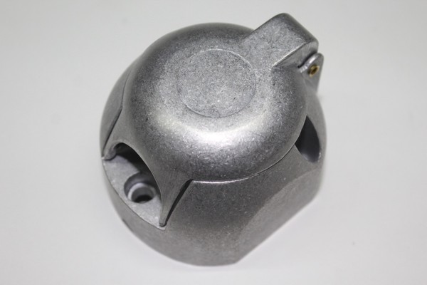 AnhäNger Steckdose 7-Polig Metall AnhäNgerkupplung 12V PKW Metalldose Auto NEU-image