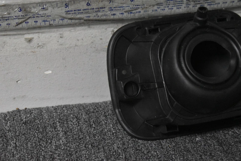 VOLKSWAGEN JETTA 2011-2017 PUERTA DE GAS COMBUSTIBLE FÁBRICA OEM Foto 2 de 4