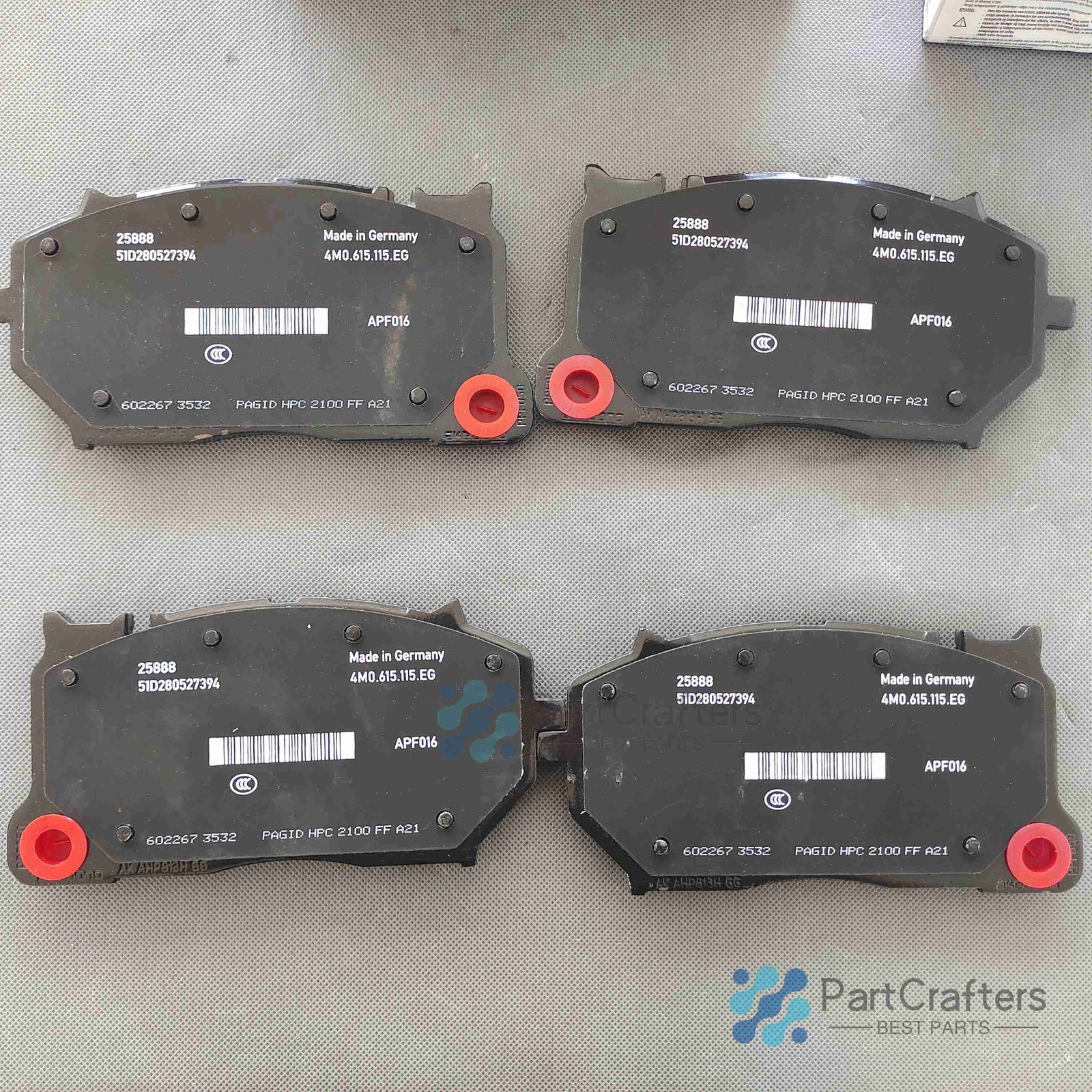 NEW Front Brake Pad Kit With Sensors For Lamborghini Urus 18-20 4M0698151AR