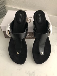 giani bernini memory foam sandals