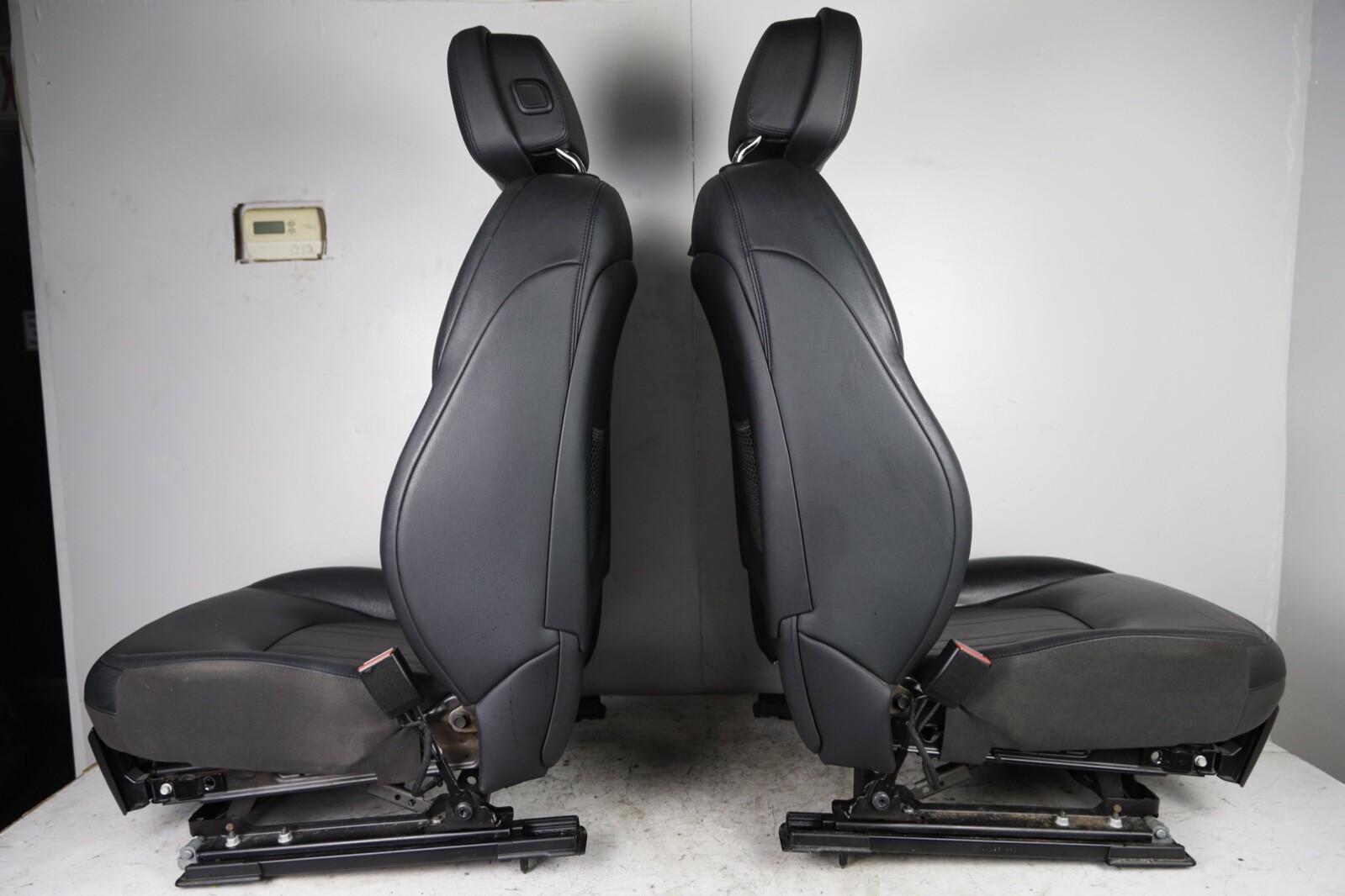 2017-2020 Maserati Ghibli Front Left & Right Complete Seat Black Leather OEM