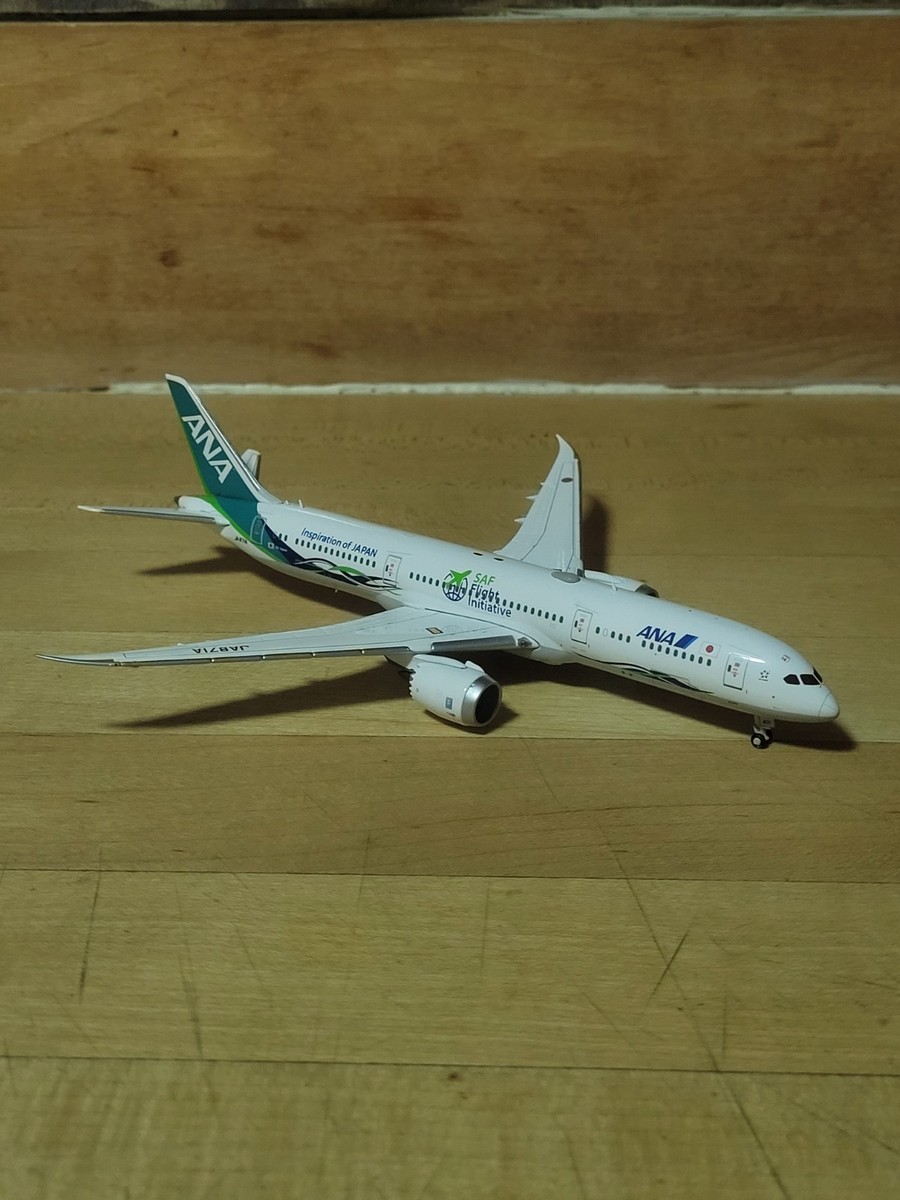 JC Wings 1:400 ANA Boeing 787-9 Dreamliner Future Promise Livery