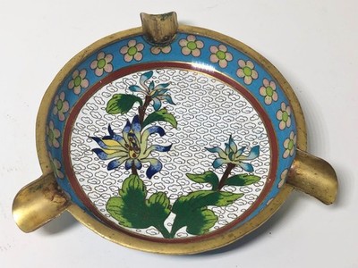 Small Chinese Cloisonne Enamel Over Brass Ashtray Blue Floral 4.5'' Tarnish