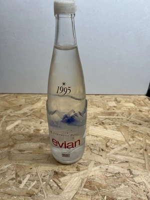 Ancienne Bouteille D Eau En Verre Evian Pleine Collection 1995 - Photo 1/4