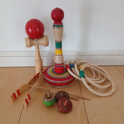 Wooden Toy Ring Toss Set Bamboo Dragonfly Top Red Kendama Kids Gift Japan