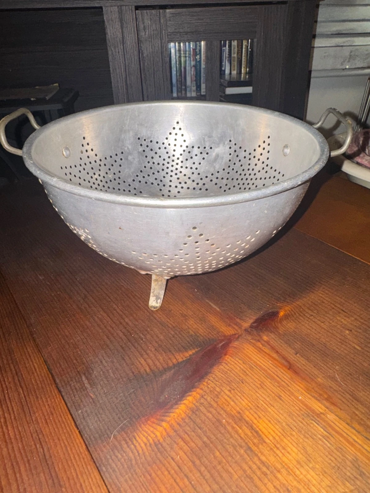 Vintage Mirro 7 Star 3 Footed Aluminum 11" Collander Strainer Cottage Farm FS
Opens in a new window 
