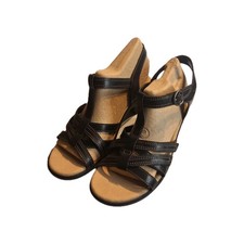 New Clarks Collection Emily2 Black Leather Heels Sandals.  Size 11