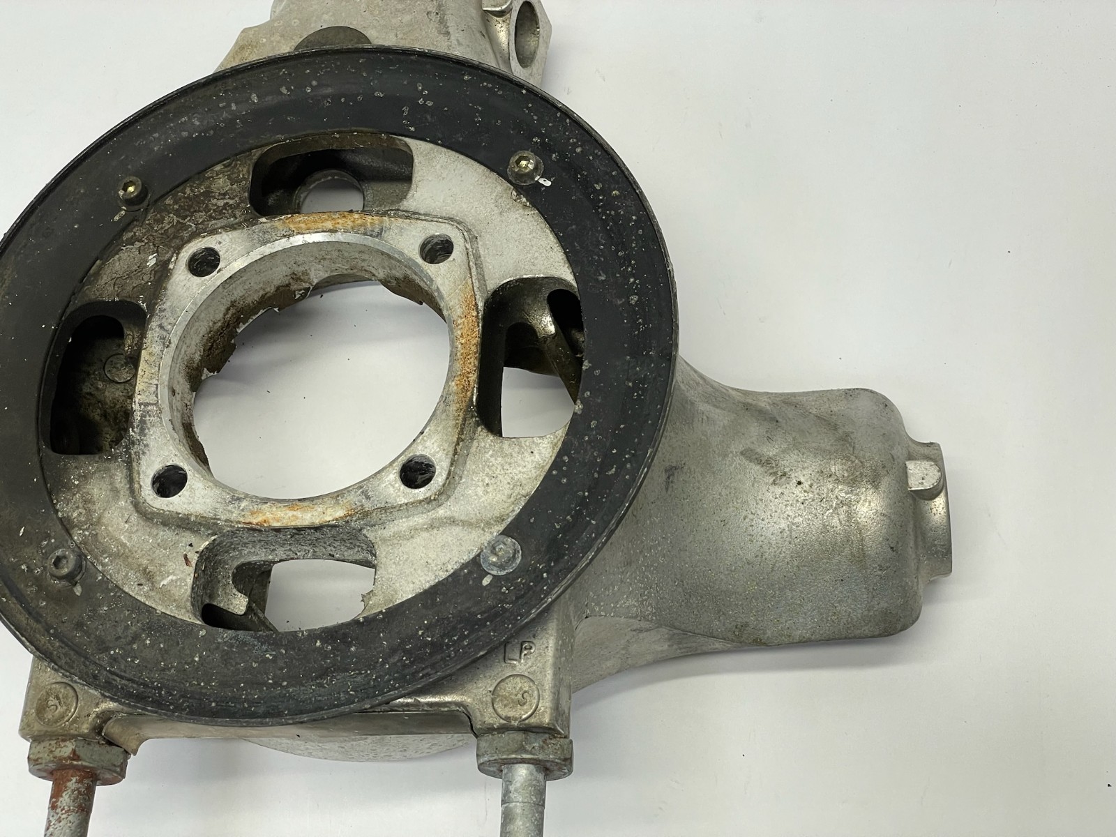 2005 - 2009 FERRARI F430 FRONT LEFT DRIVER SIDE SPINDLE KNUCKLE HUB OEM 2179.332