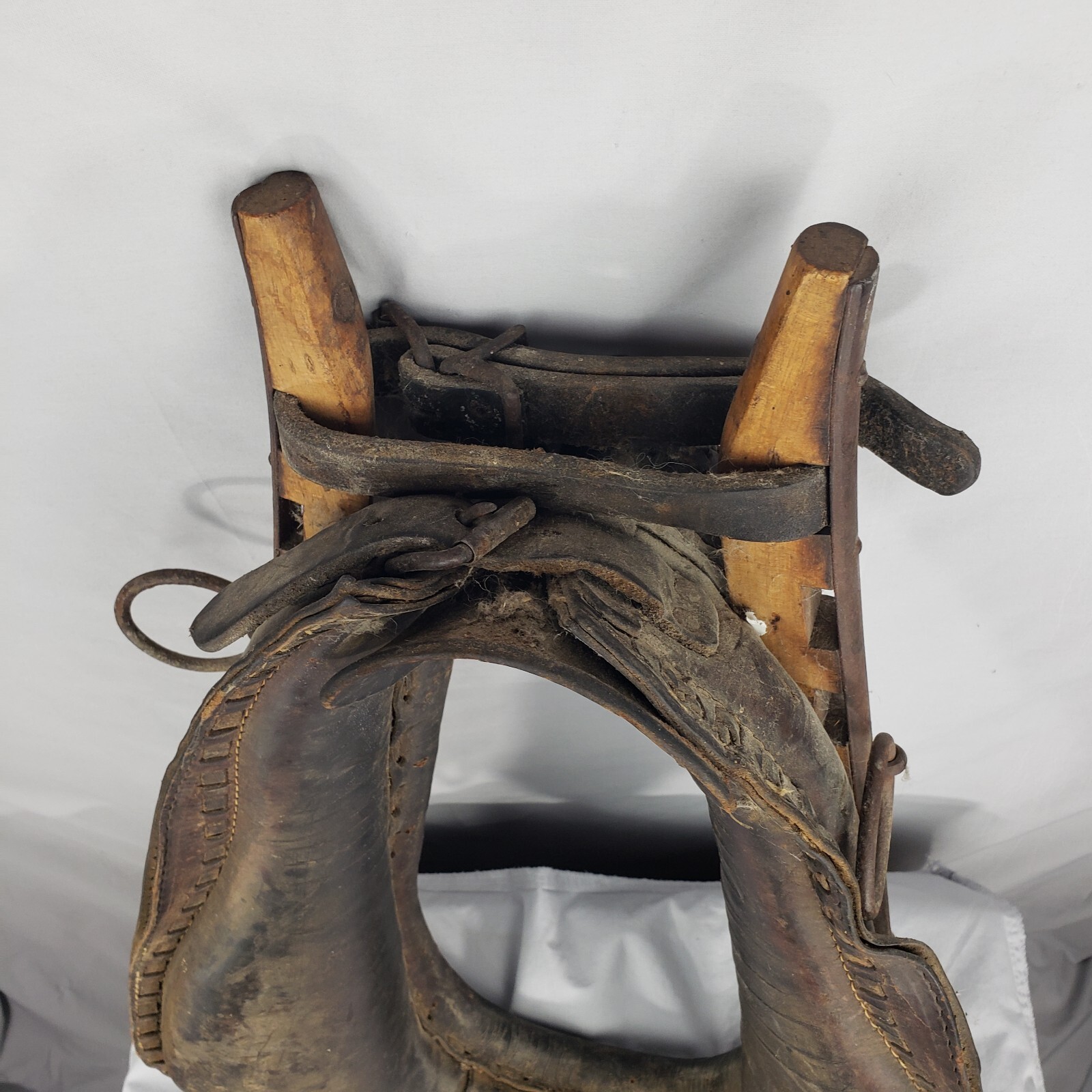 Vintage Antique Leather Horse Harness Collar Hames Rustic Western Farm