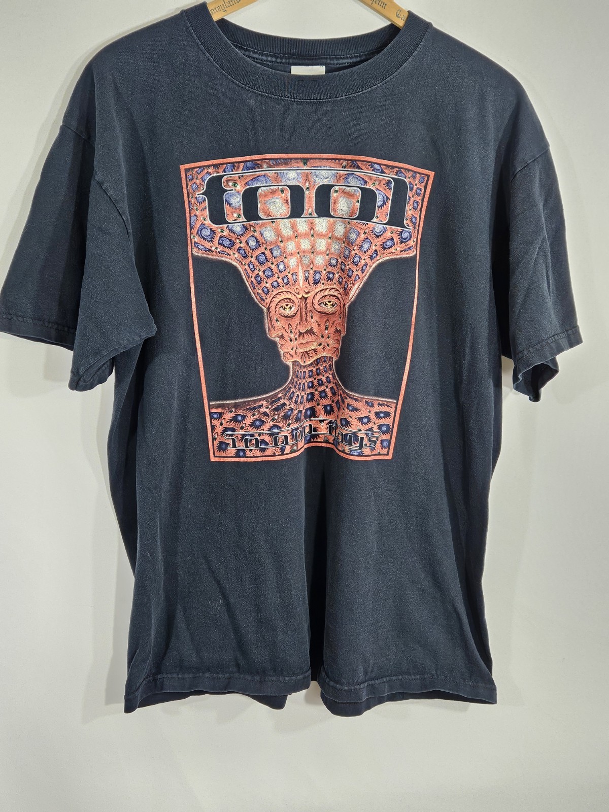 2000s Tool — 10,000 Days vintage concert t-shirt