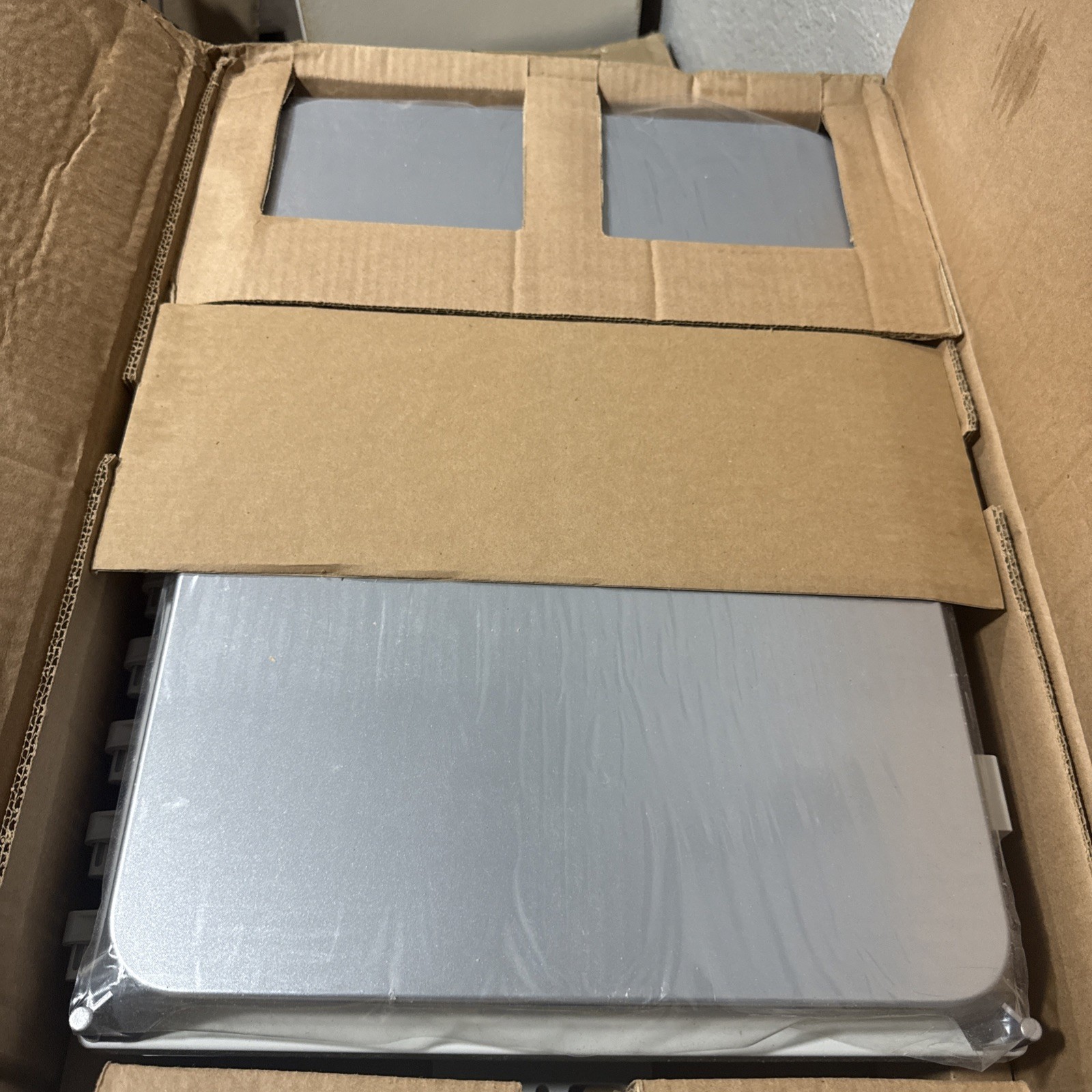 Enphase Energy X-IQ-AM1-240-4 Solar AC Combiner Box w/ IQ Envoy IQ8 Ready