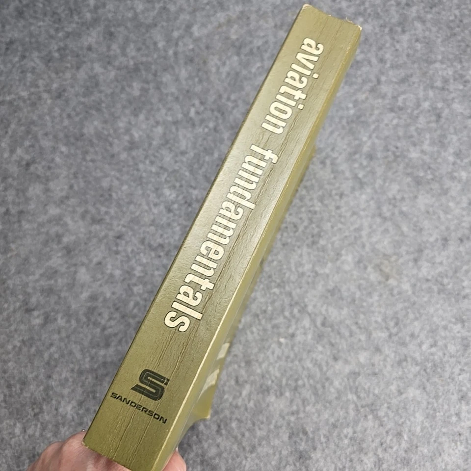 Aviation Fundamentals by Jeppesen Sanderson, 1974, Softcover Foto 2 de 4