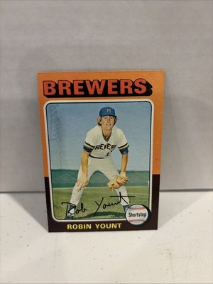 1975 Topps Robin Yount - Rookie Card of HOF Yount #223