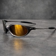 Occhiali da sole Oakley Romeo made in USA Gorpcore ultra rari