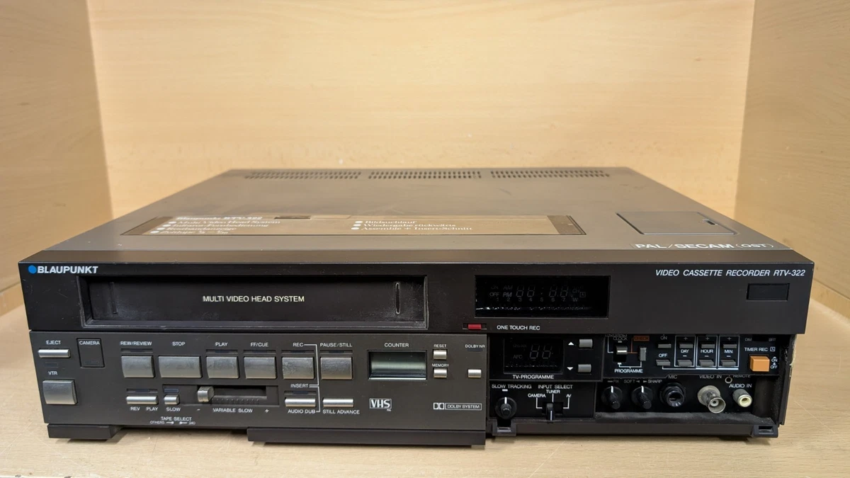 Façade Avant Pour Magnétoscope Blaupunkt RTV-211 - Pour Pièces