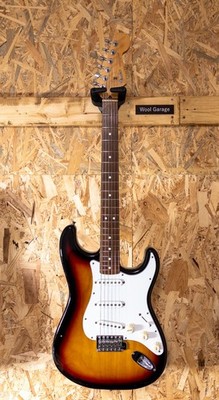 Fender Stratocaster 　japan サンバースト Fender Japan ST-50 Stratocaster Made in Japan Sunburst Cleaned