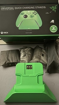 RAZER Universal Quick Charging Stand for XBOX grün für Controller