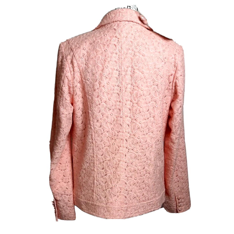 Blazer Diálogo QVC Encaje Ojales Mediano Rosa 2 Botones Cottagecore Coqueta Foto 2 de 4