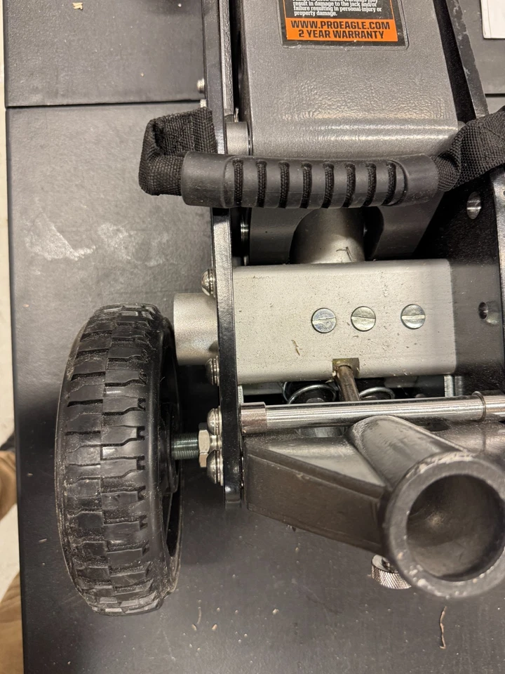 Pro Eagle 2 Ton Big Wheel Off Road High Clearance Jack - Beast ORJ2B4X Foto 3 de 4