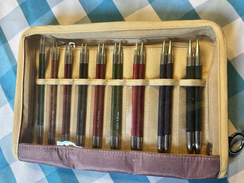 Knitter's Pride Royale Interchangeable Delux Needle Set Circulars 9 pairs New