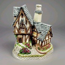 David Winter Cottages "The Candlemaker's" 1992 #12 Collectors Guild John Hine