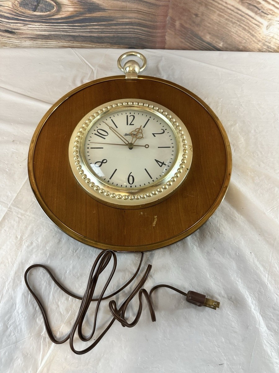 Vintage Electric Sunbeam Model A502 Wall Clock Retro Mid-century