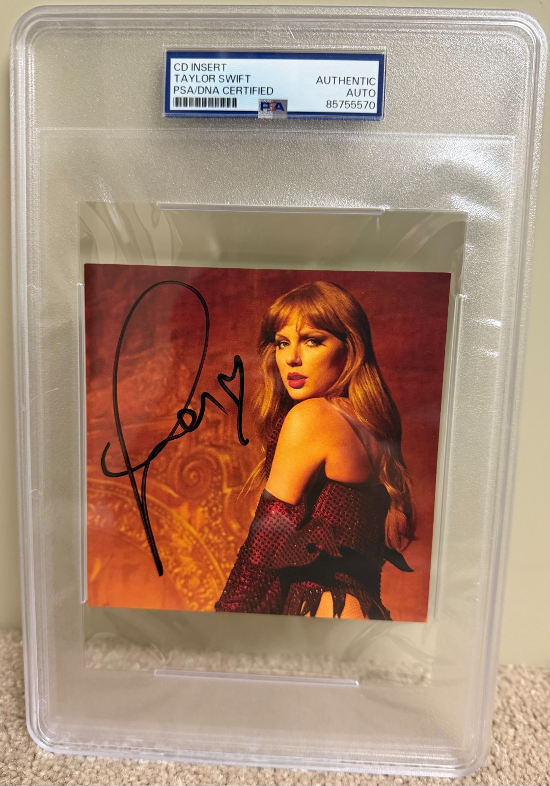 TAYLOR SWIFT Life of a Showgirl Signed Autograph CD Photo #3 PSA/DNA COA