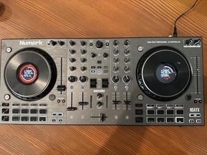 【USED】Phase DJコントローラー Phase DJ Phase Essential DVS DJ Controller with 2 Remotes