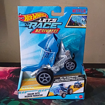 Hot Wheels Let's Race Activate! Shark Bite Transforming Car Netflix Blue Silver