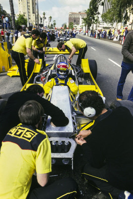 Jan Lammers ATS D4 Ford is worked on by mechanics 1981 F1 Old Photo 2