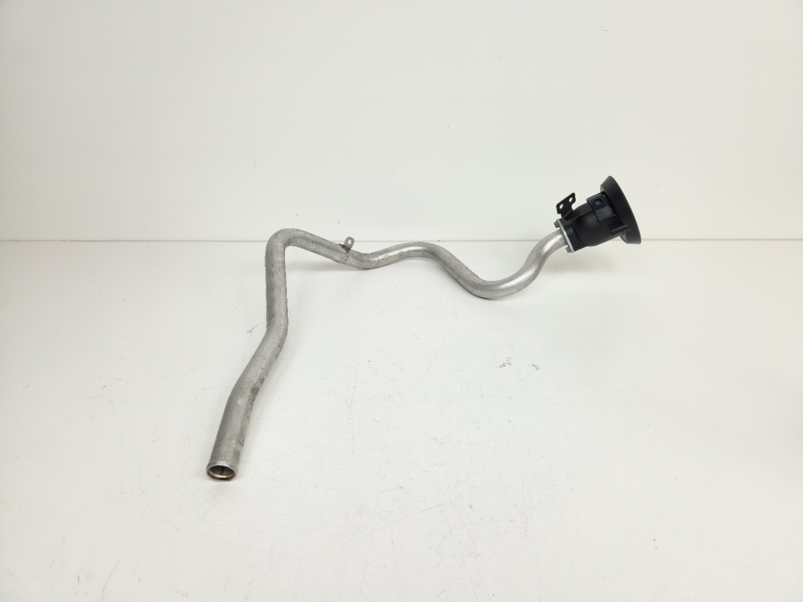2015-2017 MCLAREN 675LT OIL TANK FILLER NECK HOSE TUBE PIPE LINE ASSEMBLY OEM 